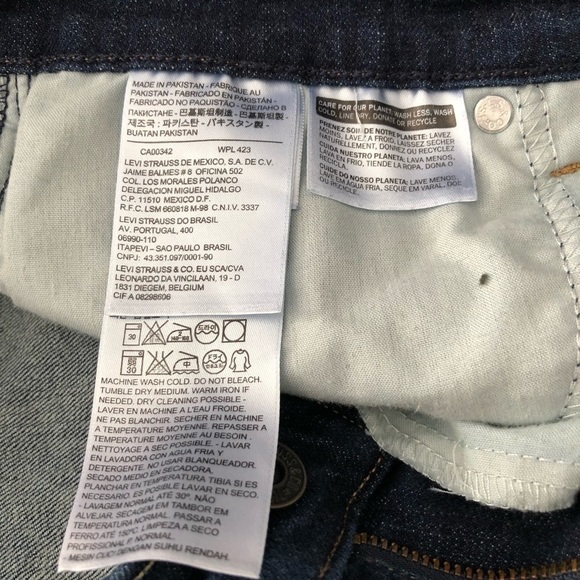 Levi’s Blue Dark Wash 515 Bootcut Jeans with Stud Detailed Back Flap Pockets 14 - Picture 12 of 12